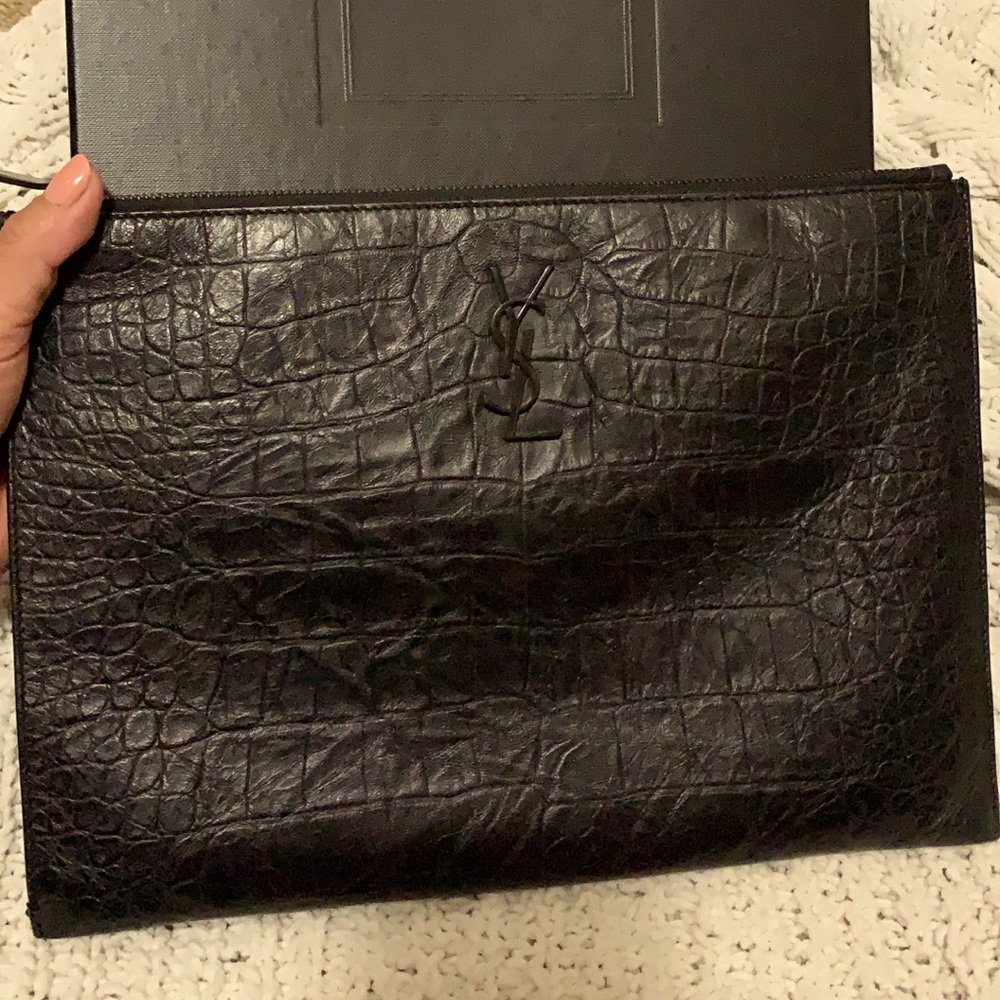 🔶YSL Clutch - Black Crocodile Embossed Leather with Black Matte Hardware 🔶